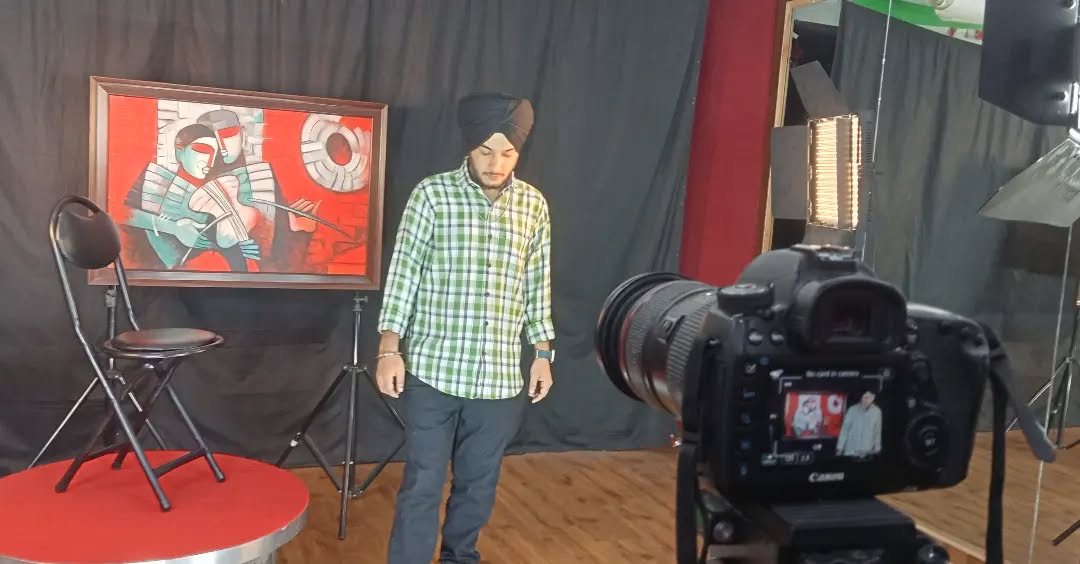 Loved directing music video with such an amazing singer and a genius guitarist. A melodious jou (2)