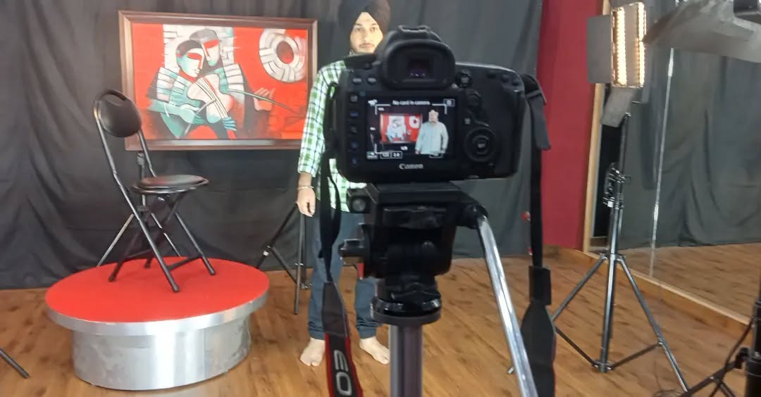 Loved directing music video with such an amazing singer and a genius guitarist. A melodious jou (4)